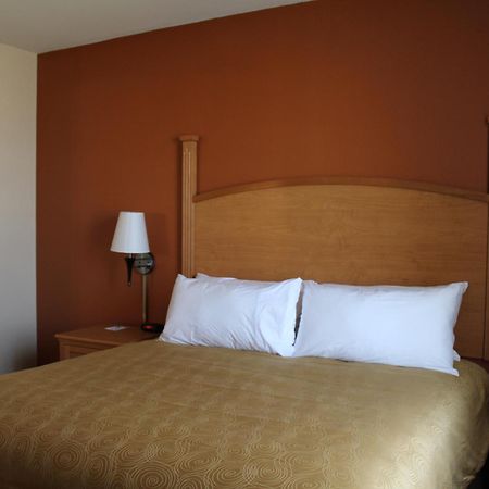 Mainstay Suites Watford City - Event Center Chambre photo