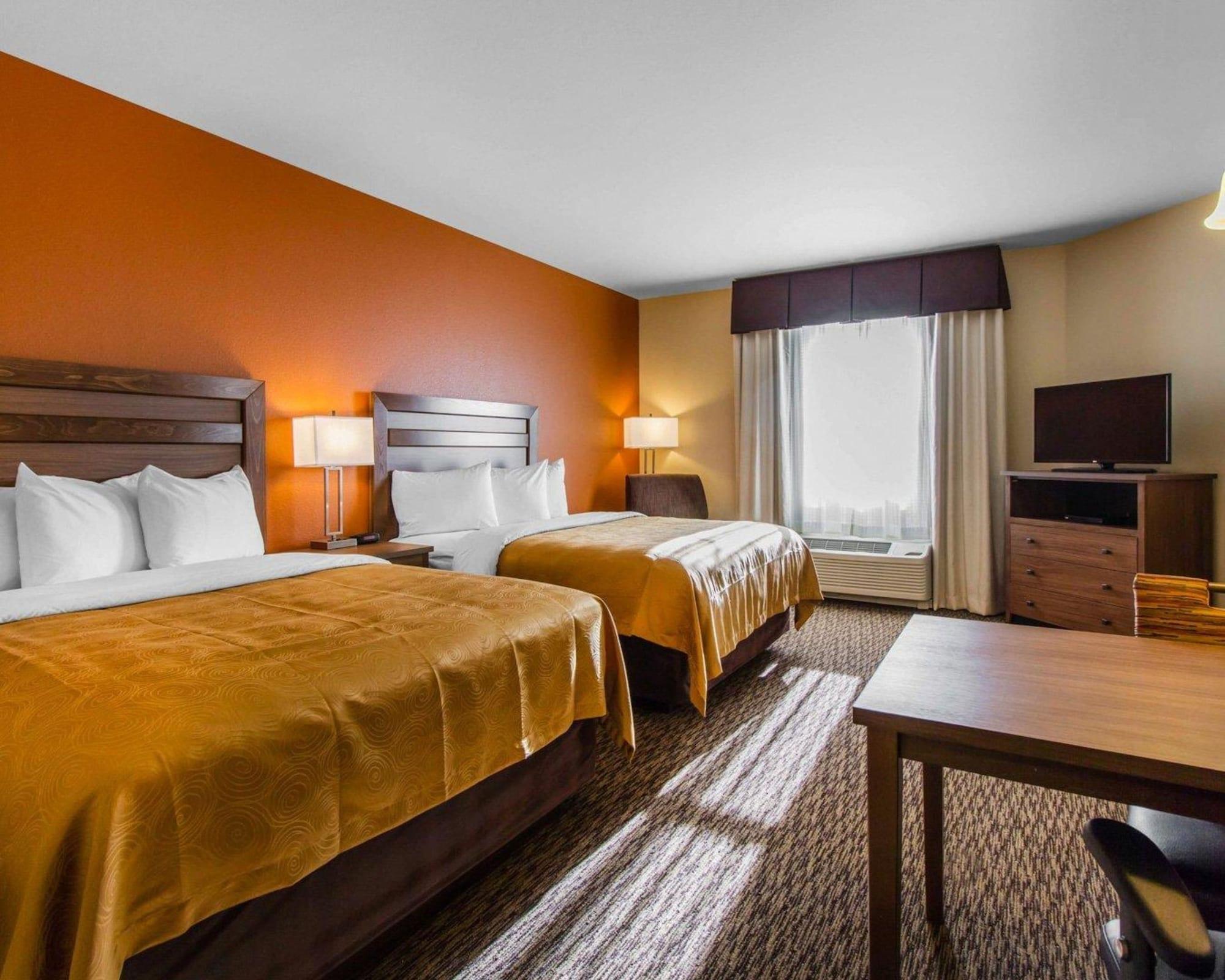 Mainstay Suites Watford City - Event Center Extérieur photo