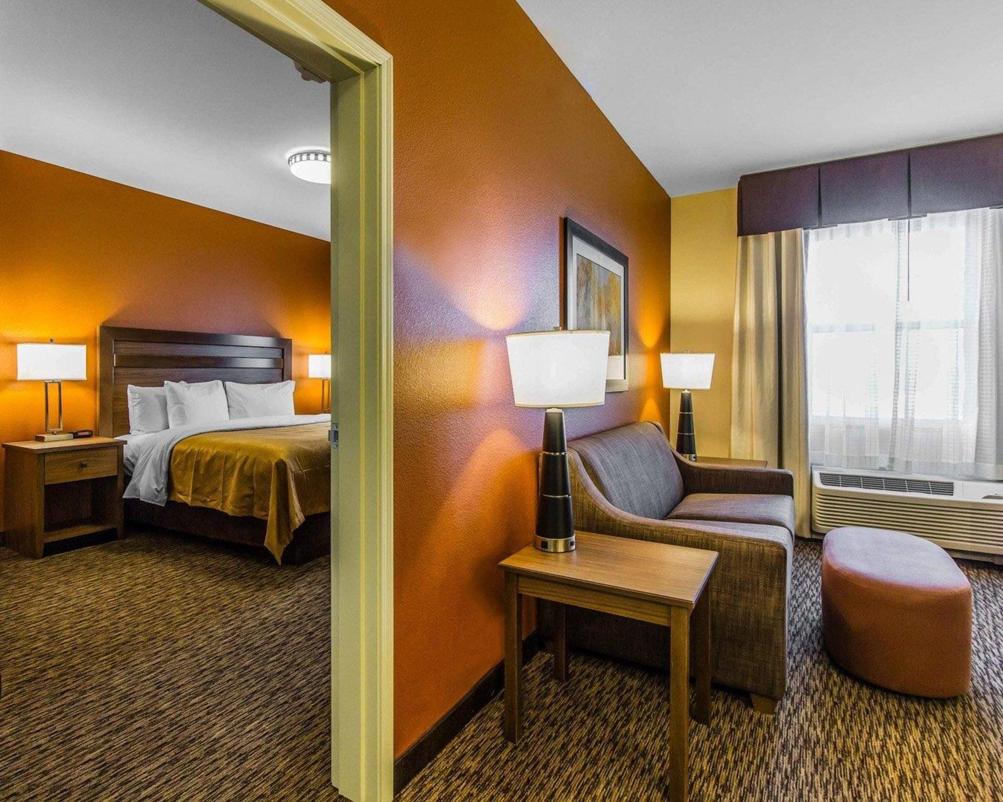 Mainstay Suites Watford City - Event Center Extérieur photo