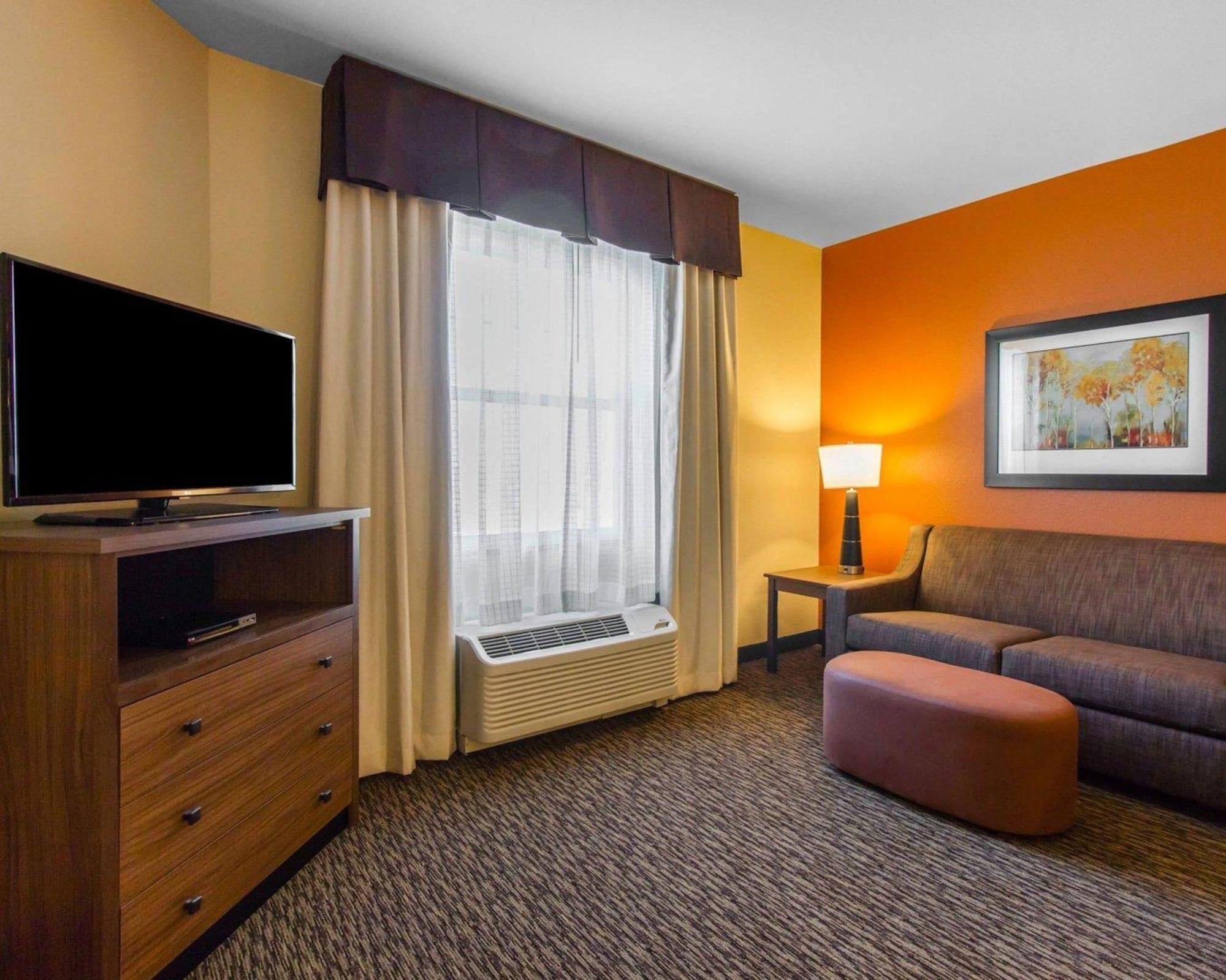 Mainstay Suites Watford City - Event Center Extérieur photo