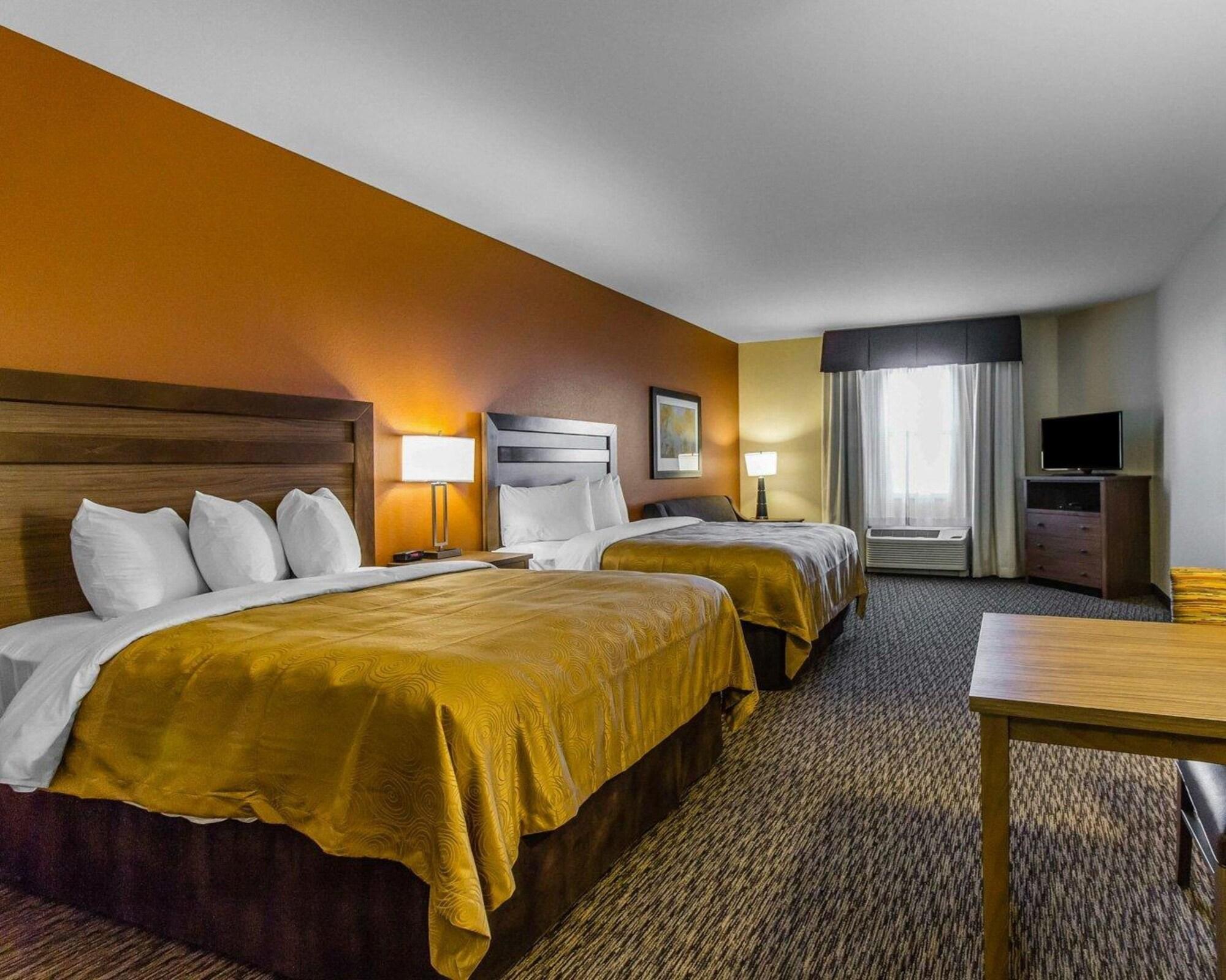 Mainstay Suites Watford City - Event Center Extérieur photo