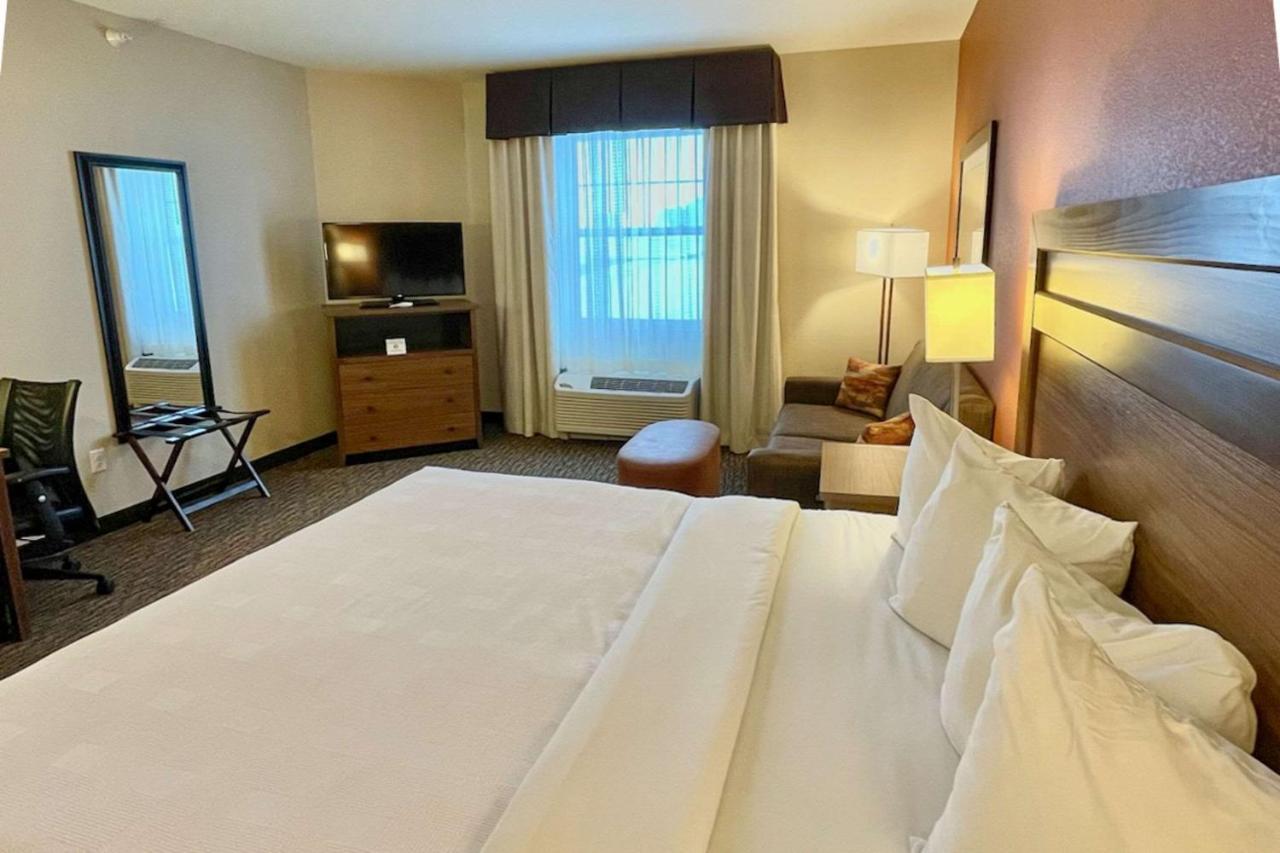Mainstay Suites Watford City - Event Center Extérieur photo