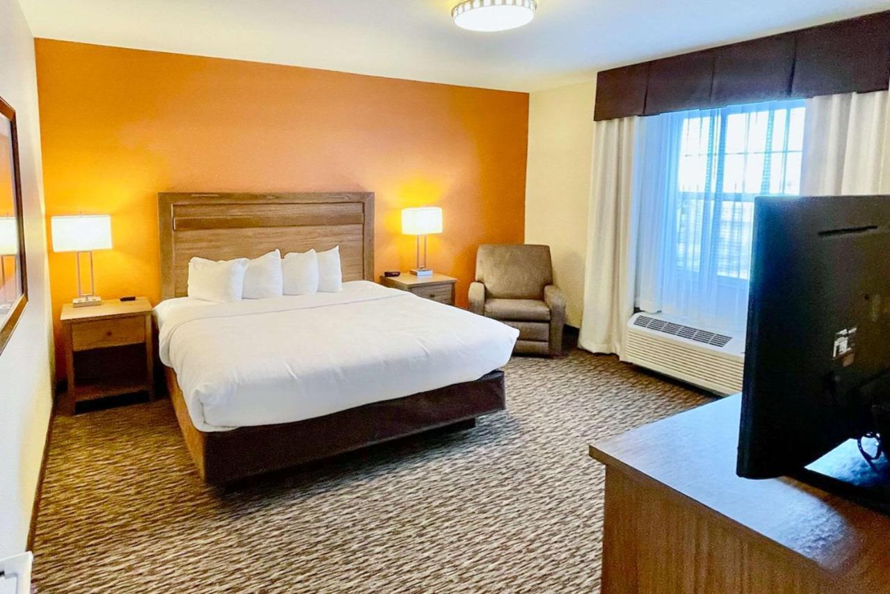 Mainstay Suites Watford City - Event Center Extérieur photo