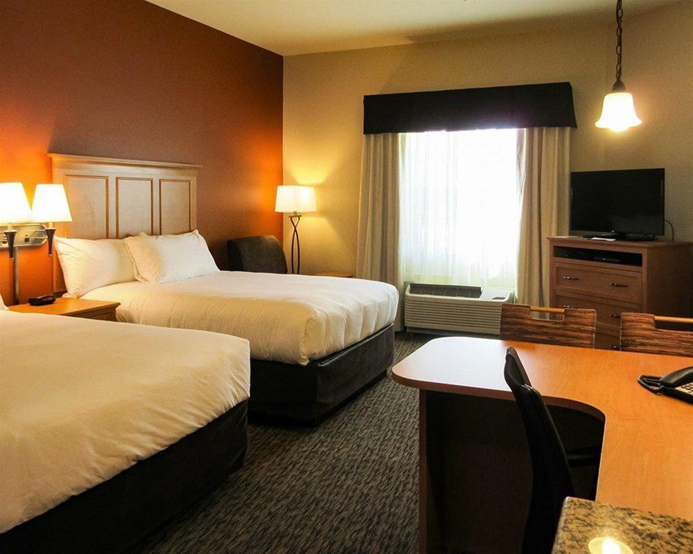 Mainstay Suites Watford City - Event Center Extérieur photo