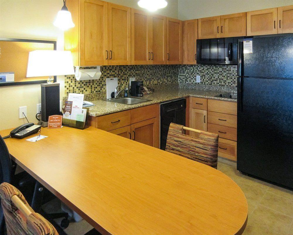 Mainstay Suites Watford City - Event Center Extérieur photo