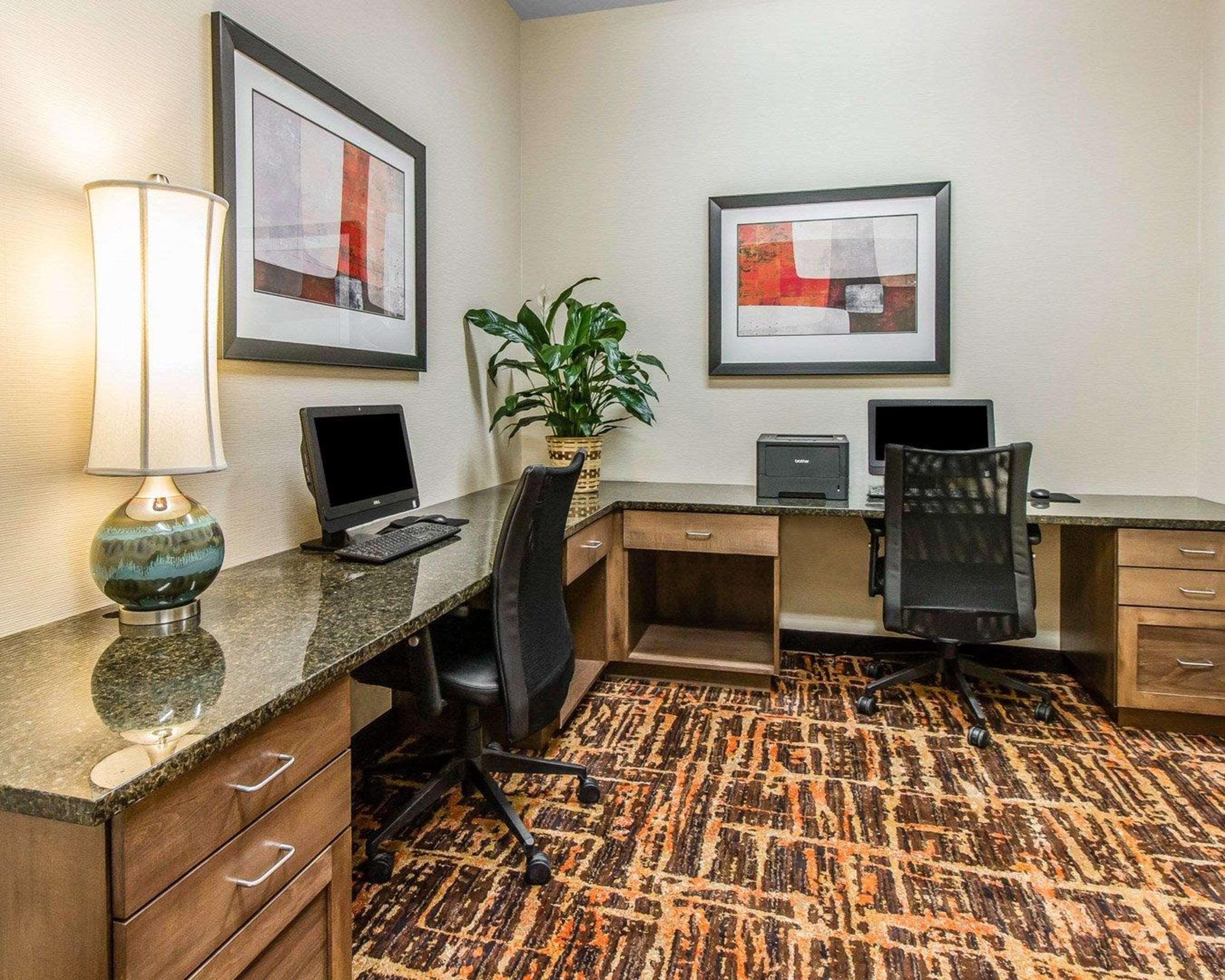 Mainstay Suites Watford City - Event Center Extérieur photo