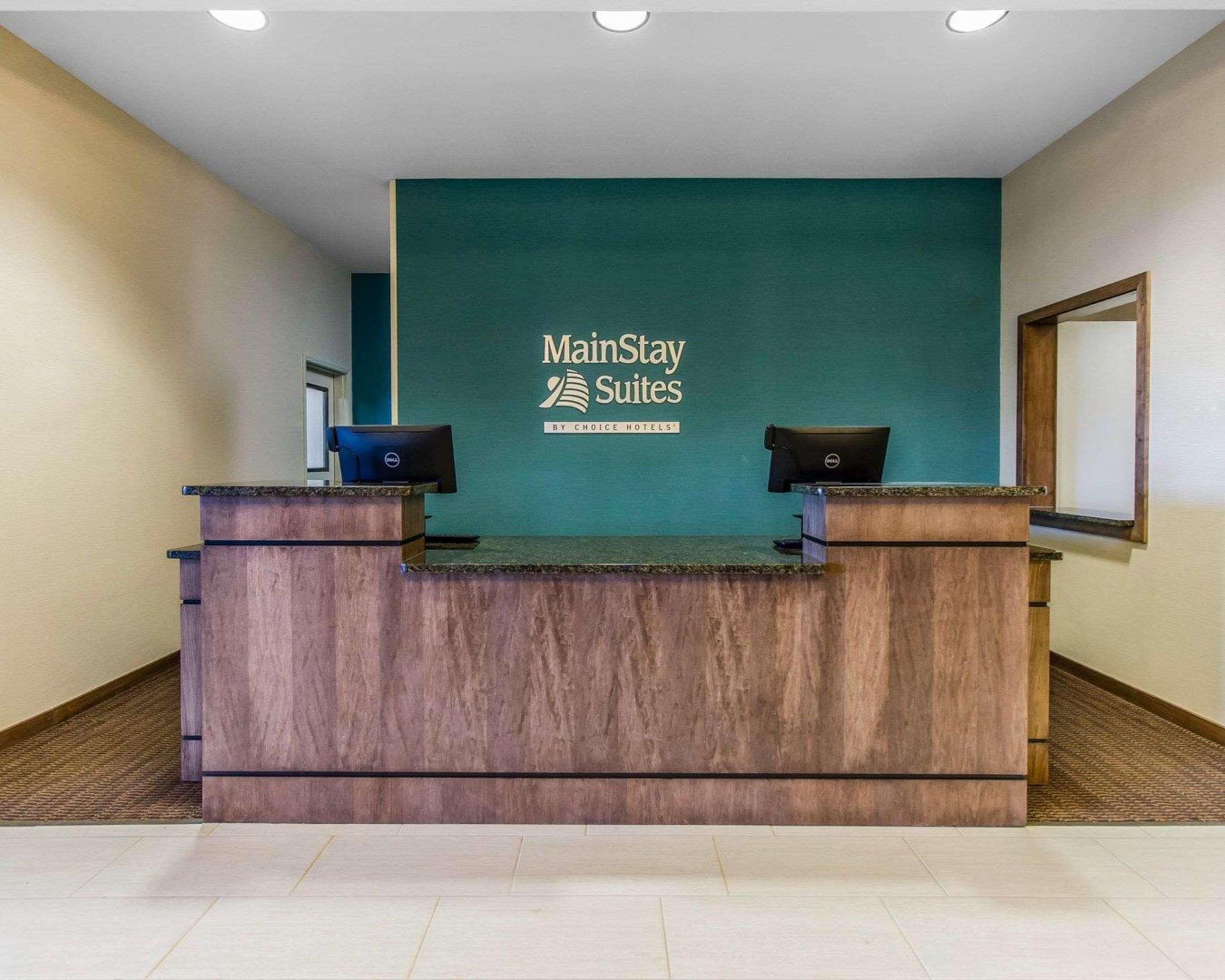 Mainstay Suites Watford City - Event Center Extérieur photo