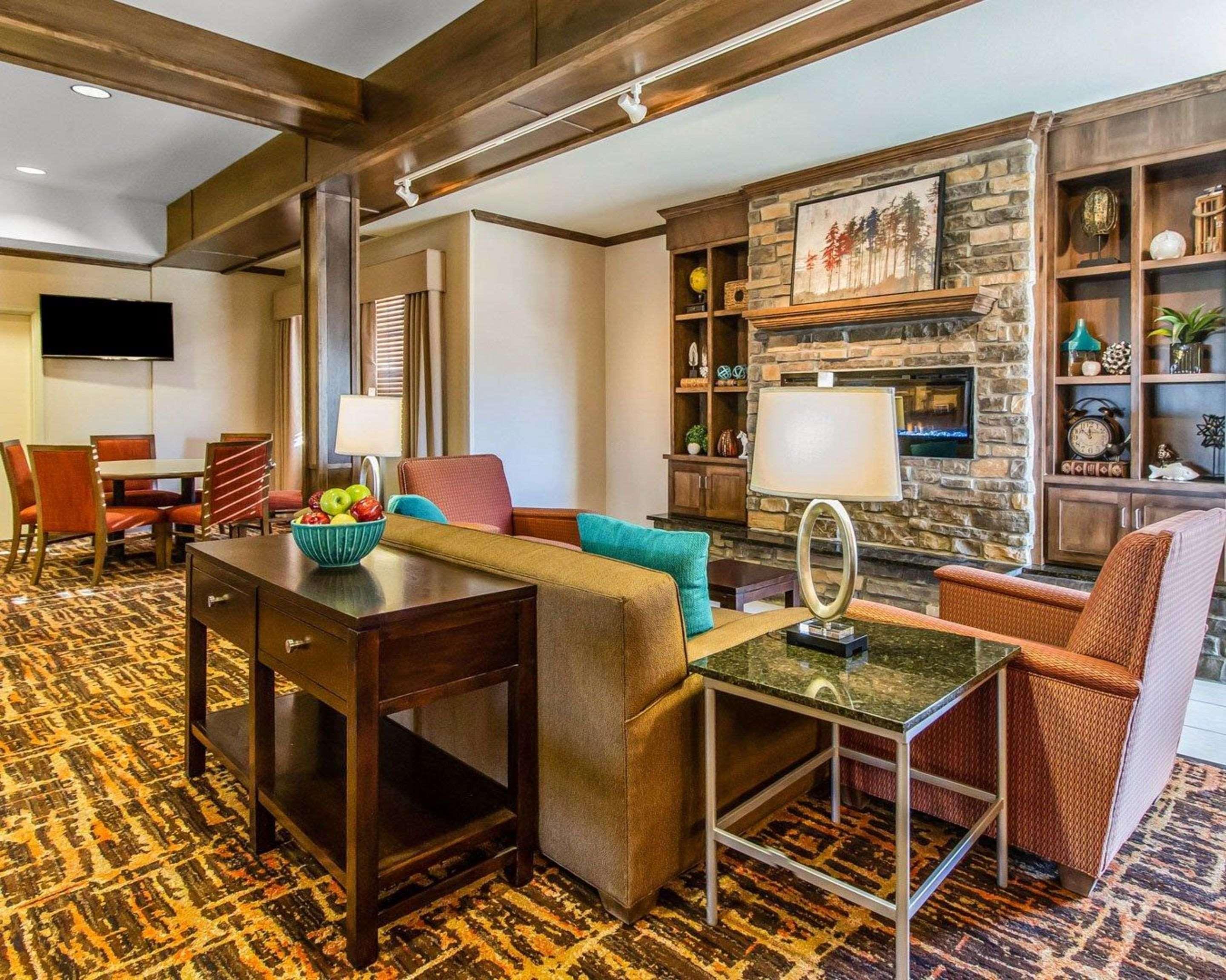 Mainstay Suites Watford City - Event Center Extérieur photo
