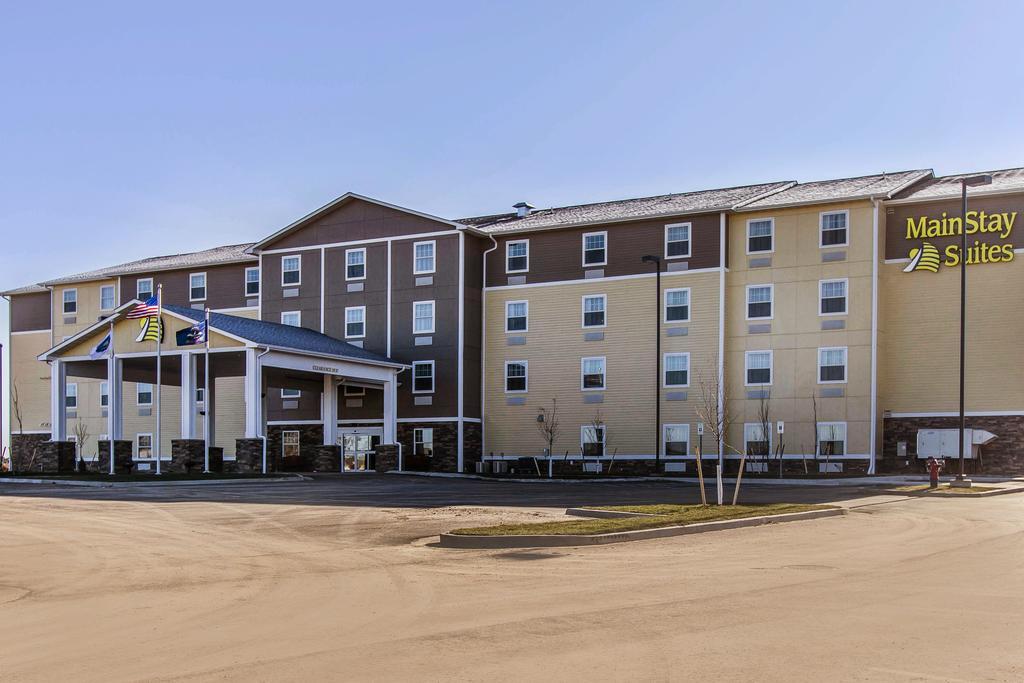 Mainstay Suites Watford City - Event Center Extérieur photo