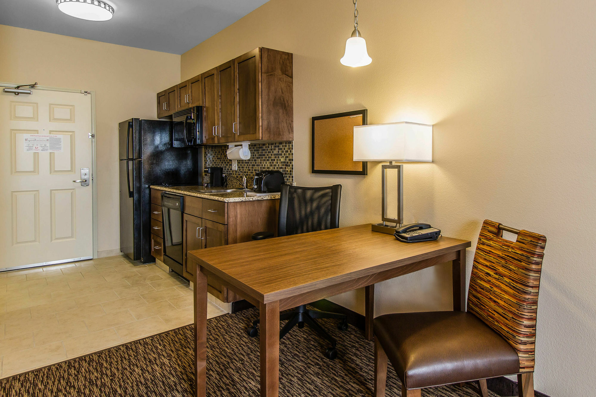 Mainstay Suites Watford City - Event Center Extérieur photo